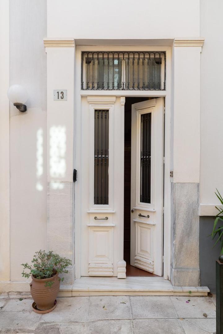 Athenian Getaway Villa In Plaka With Acropolis View By Athenian Homes Exterior photo
